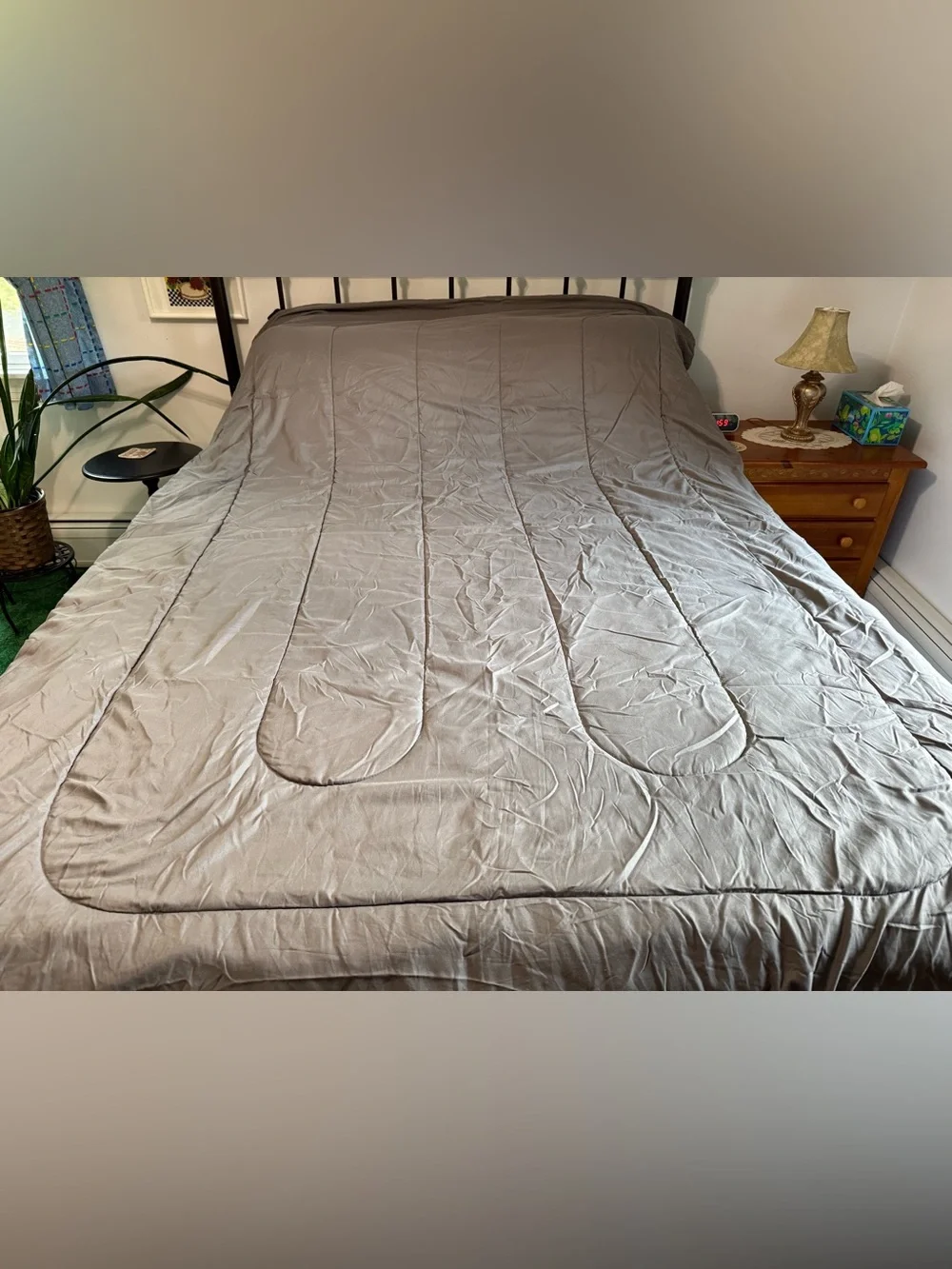 Limited Edition XLTwin Room Essentials Dorm Comforter